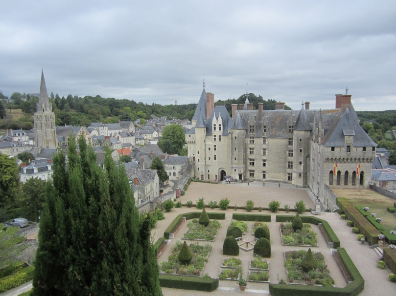 The gardens of the Château of Langeais modeled after Anne of Brittany's "Book of Hours" (Photo copyright of The Freelance History Writer)